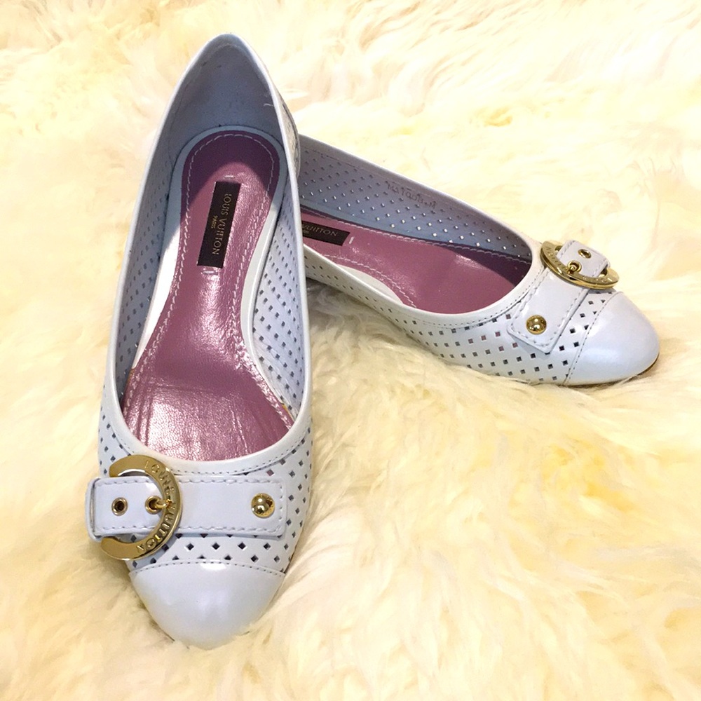 Louis Vuitton White Leather Flats